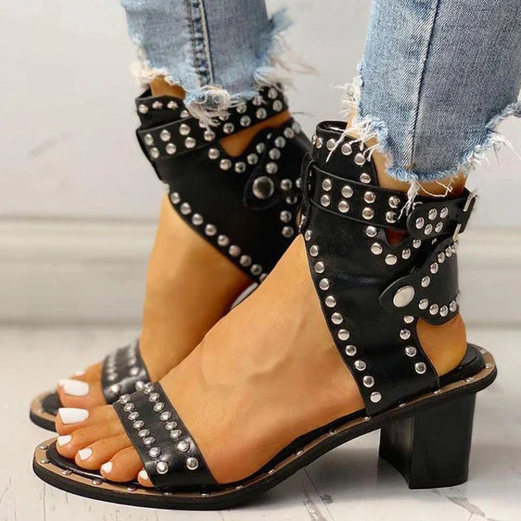 Fashion Rivet Belt Sandals