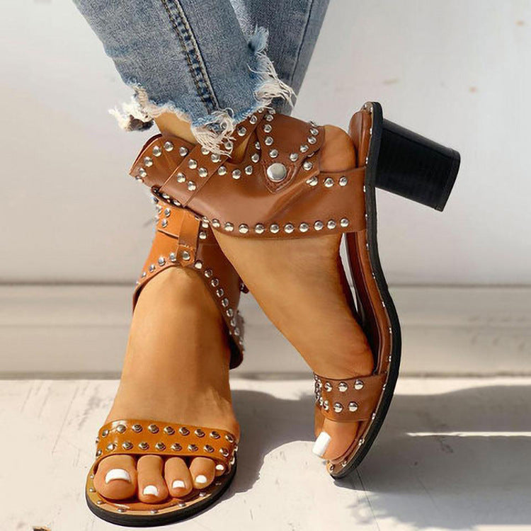 Fashion Rivet Belt Sandals